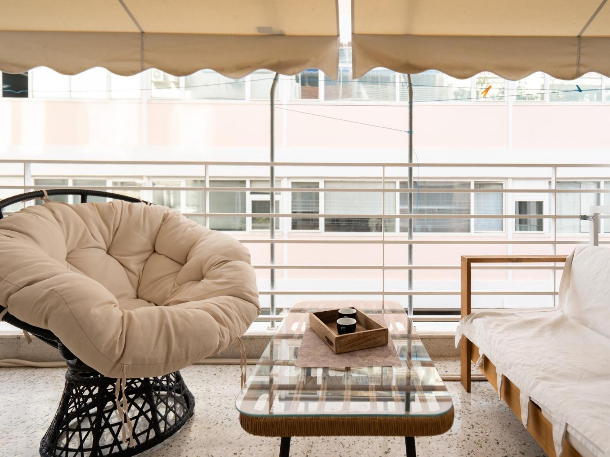 A Place 4U No6 - City Escape With Balcony Lounge & Open Living Space Atény Exteriér fotografie